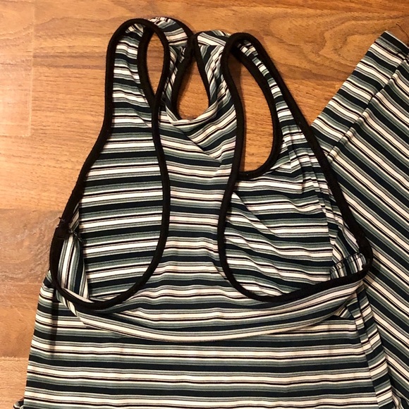 Stretchy striped maxi dress - Picture 3 of 4